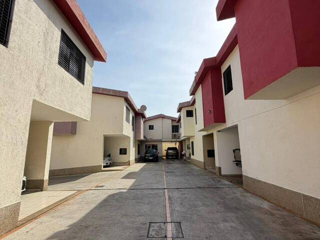 Casa para Venta en Valencia - 2