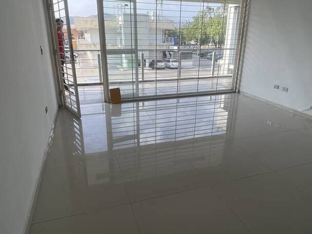 #318311 - Local / Casa Comercial para Alquiler en Los Guayos - G