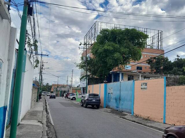 #318363 - Local / Casa Comercial para Alquiler en Los Guayos - G