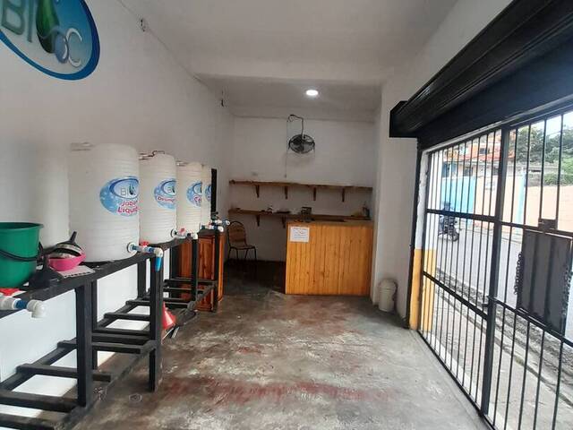 Local / Casa Comercial para Alquiler en Los Guayos - 5
