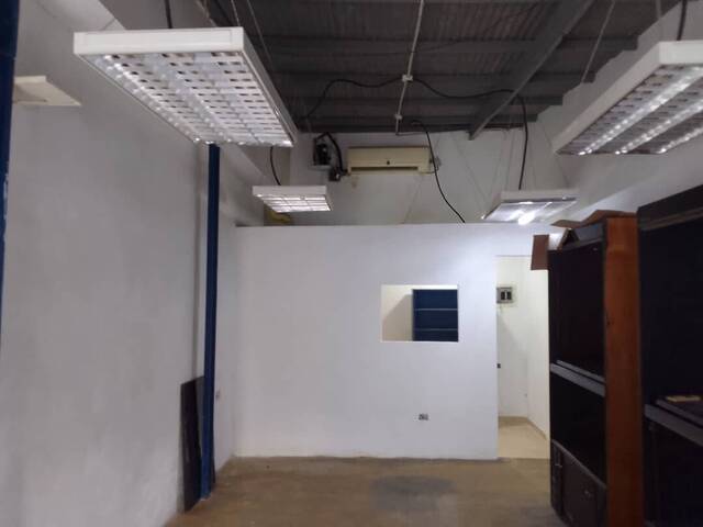 Local / Casa Comercial para Alquiler en Valencia - 2