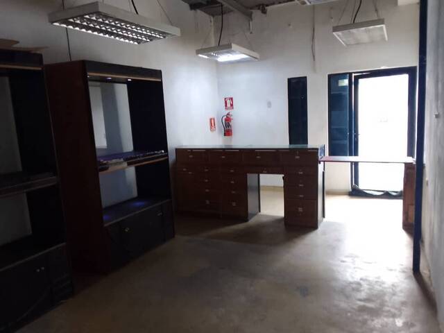 Local / Casa Comercial para Alquiler en Valencia - 3