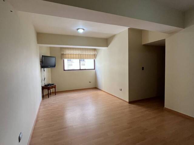 Apartamento para Alquiler en Valencia - 2