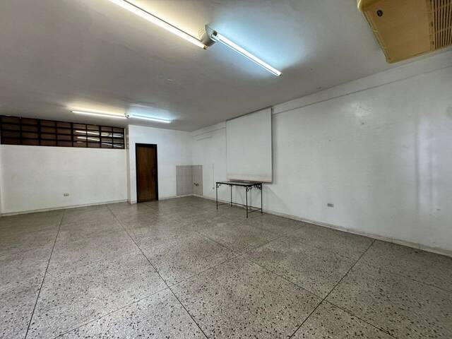 Local / Casa Comercial para Alquiler en Valencia - 4