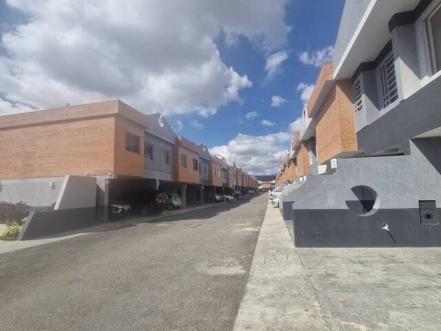 #324711 - Casa para Venta en San Diego - G