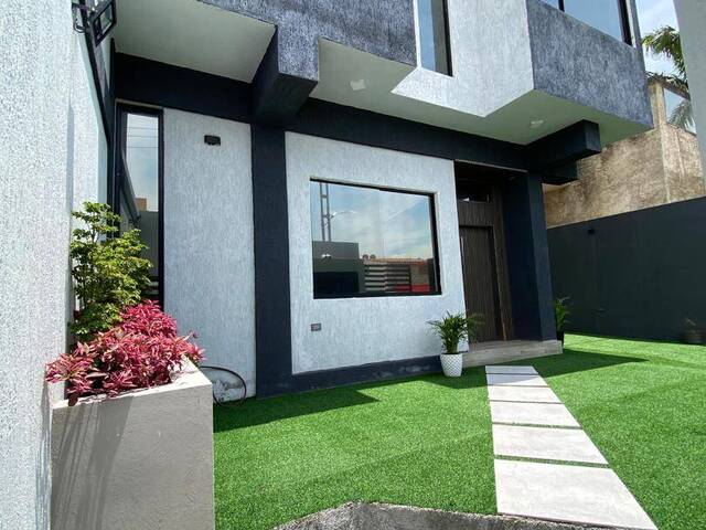 Casa para Venta en Valencia - 2
