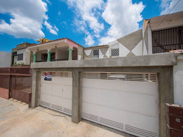#327698 - Casa para Venta en San Diego - G