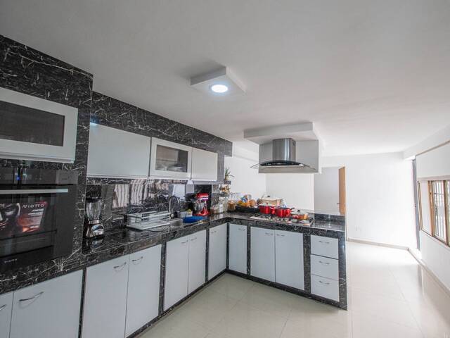 #327698 - Casa para Venta en San Diego - G