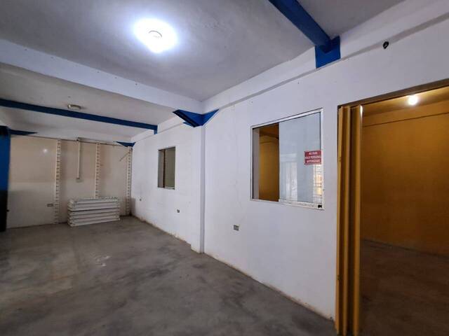 Local / Casa Comercial para Alquiler en  Naguanagua - 5