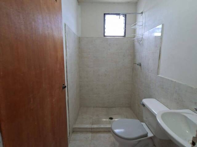 Apartamento para Venta en Los Guayos - 5
