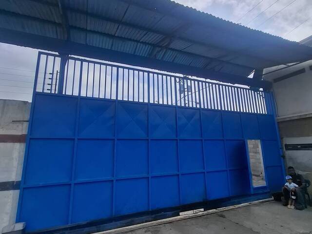 Galpón para Venta en Morón - 4