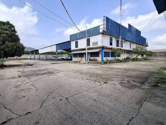 Galpón para Venta en Morón - 5