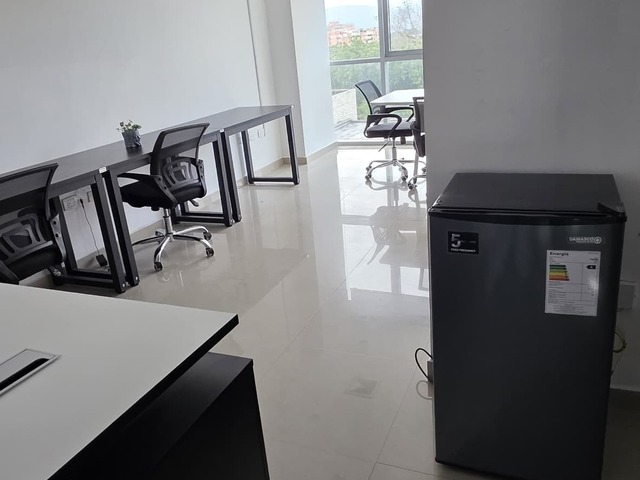 Oficina para Alquiler en  Naguanagua - 3