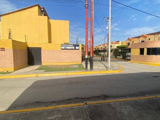 Townhouse para Venta en Guacara - 3