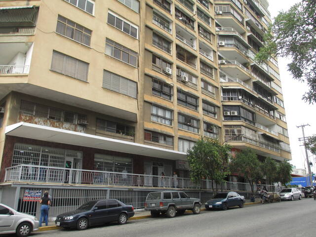 #329456 - Local / Casa Comercial para Alquiler en Valencia - G