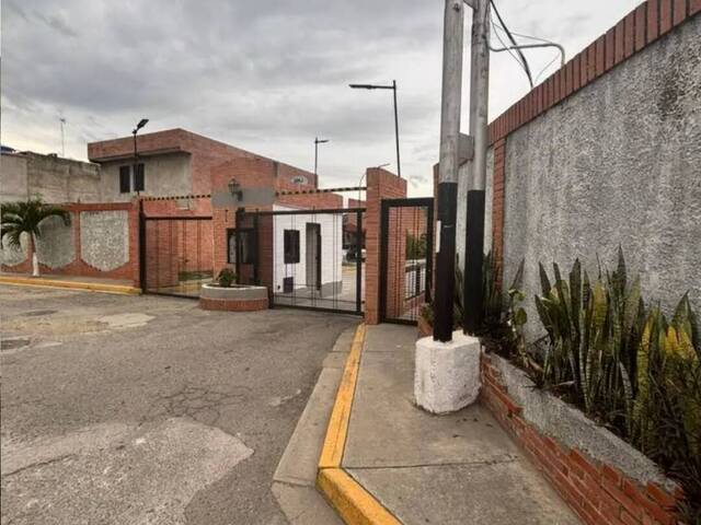 Townhouse para Venta en Valencia - 2