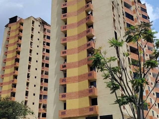 Apartamento para Alquiler en  Naguanagua - 2