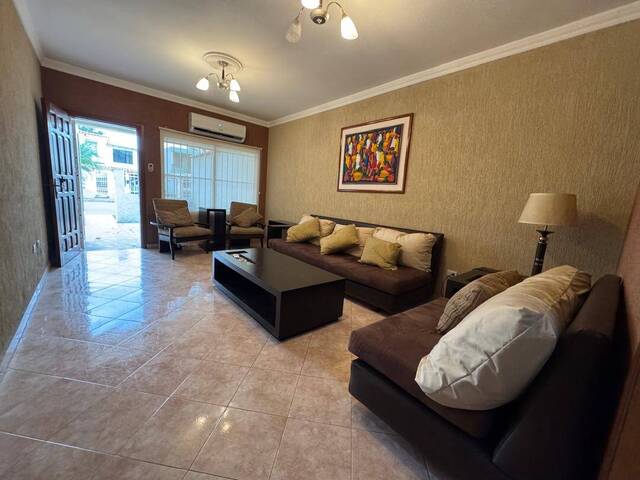 Casa para Alquiler en Valencia - 2