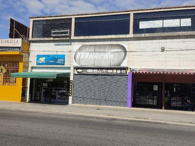 Venta en Av. Lisandro Alvarado - Valencia