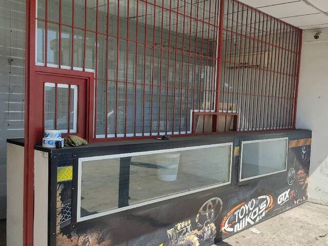 Local / Casa Comercial para Venta en Valencia - 2