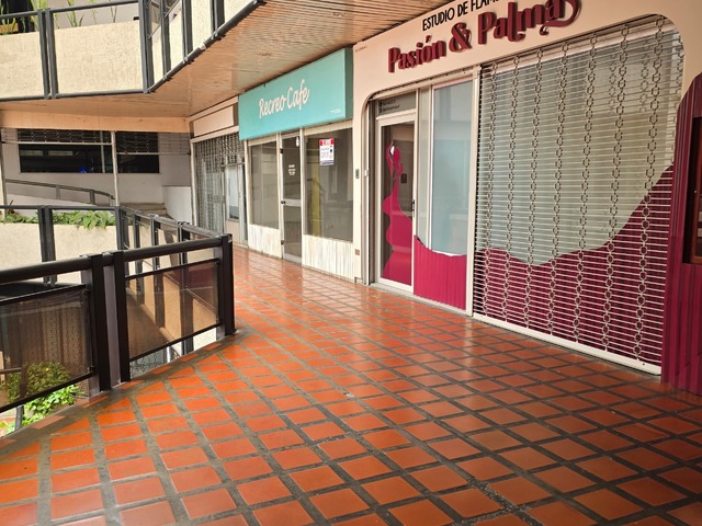 Local / Casa Comercial para Alquiler en Valencia - 3