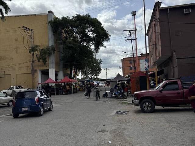 Local / Casa Comercial para Venta en Valencia - 3