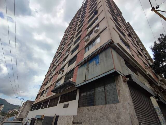 Venta en Avenida Cedeño - Valencia