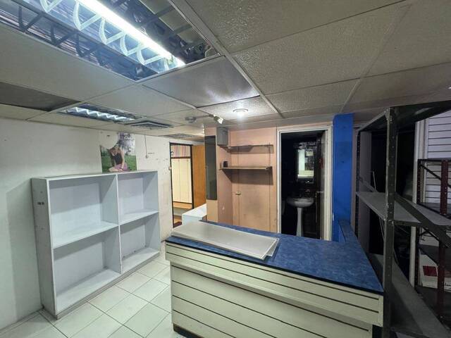 Local / Casa Comercial para Alquiler en Valencia - 2