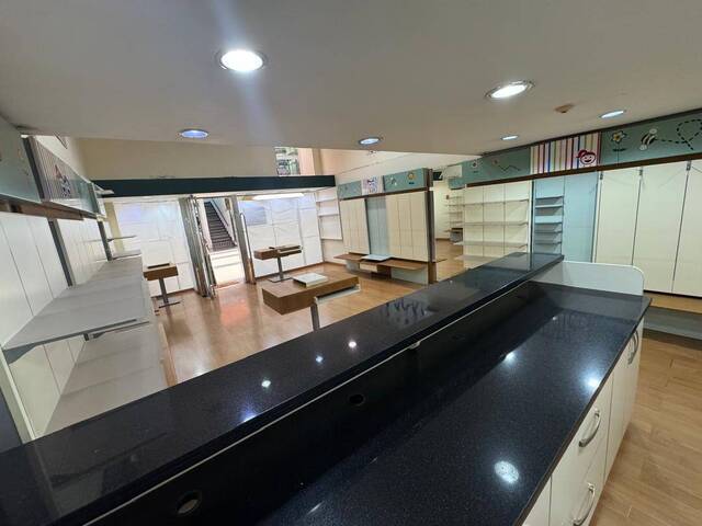 Local / Casa Comercial para Alquiler en Valencia - 4
