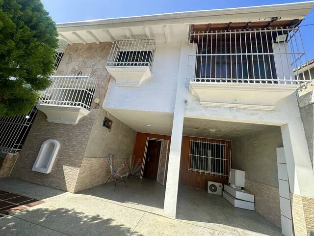 Casa para Venta en Valencia - 2