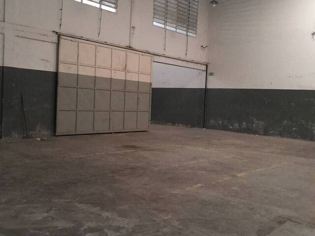 Galpón para Alquiler en Los Guayos - 4