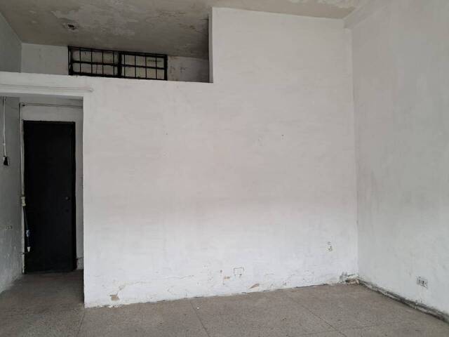 Local / Casa Comercial para Alquiler en Valencia - 4