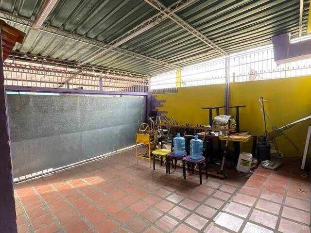 Local / Casa Comercial para Venta en Valencia - 3