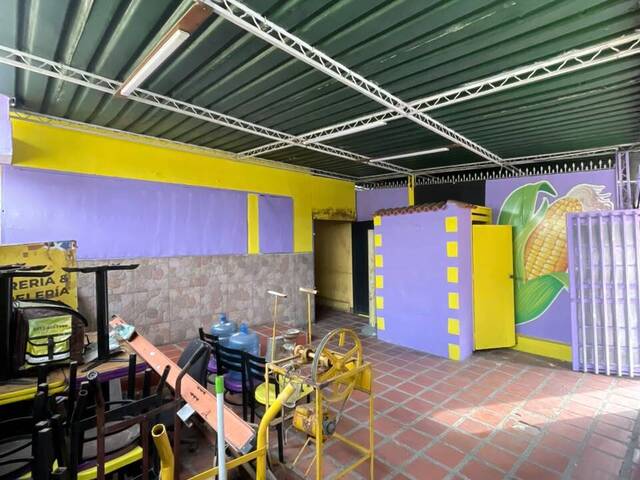 Local / Casa Comercial para Venta en Valencia - 2