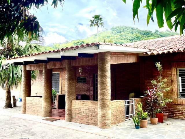 Venta en Colinas de Guataparo - Valencia