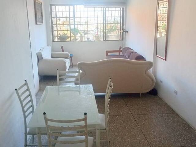 Venta en Avenida Lara - Valencia