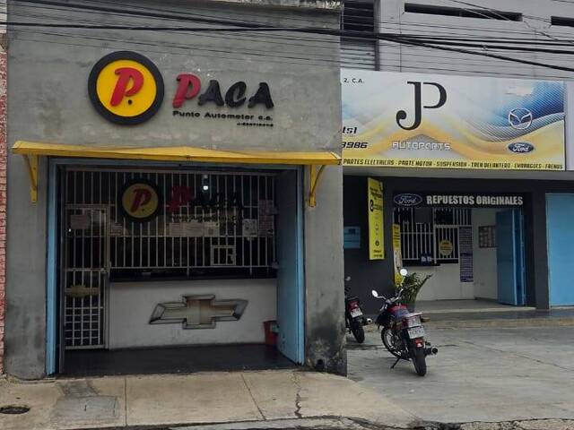 Venta en Av. Universidad -  Naguanagua