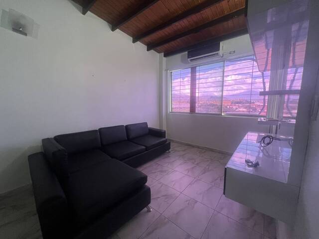 Apartamento para Venta en Los Guayos - 2