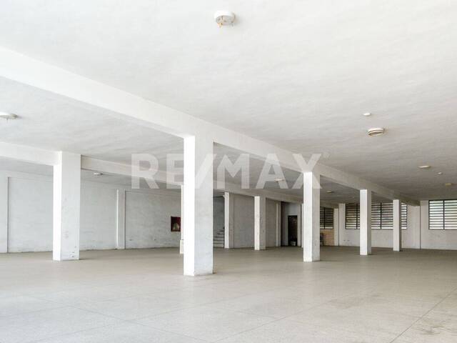 Edificio comercial para Venta en Valencia - 4