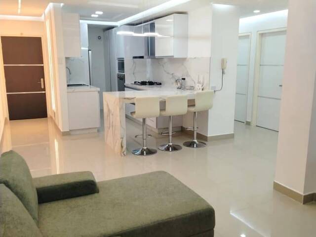 Apartamento para Alquiler en Valencia - 1