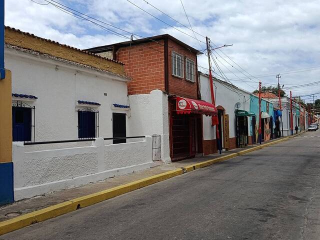 Local / Casa Comercial para Venta en Valencia - 2