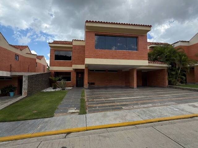 Venta en Lomas del Country - Valencia