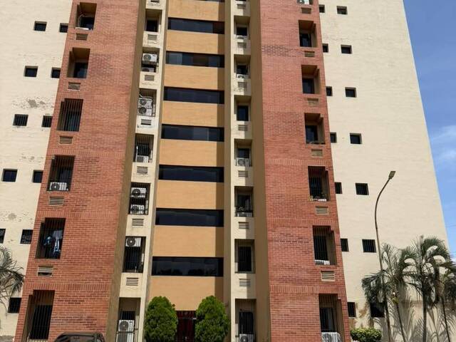 #339804 - Apartamento para Venta en Los Guayos - G - 1