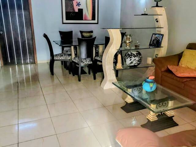 Casa para Venta en  Naguanagua - 5