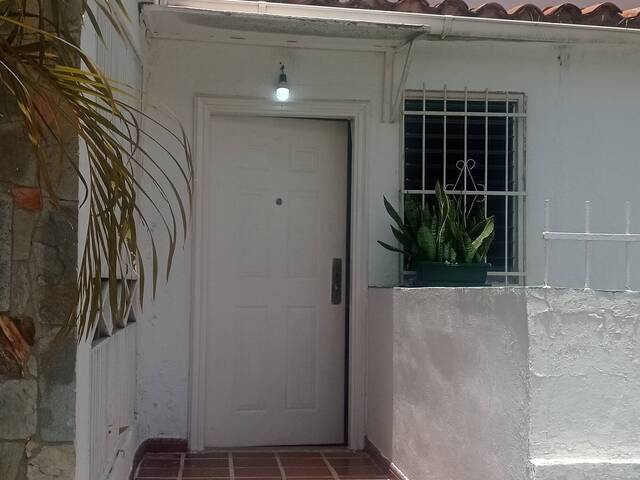 #32240 - Apartamento para Alquiler en Valencia - G - 1