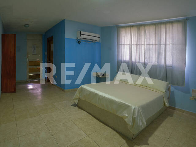 Hotel / Posada para Venta en Morón - 4
