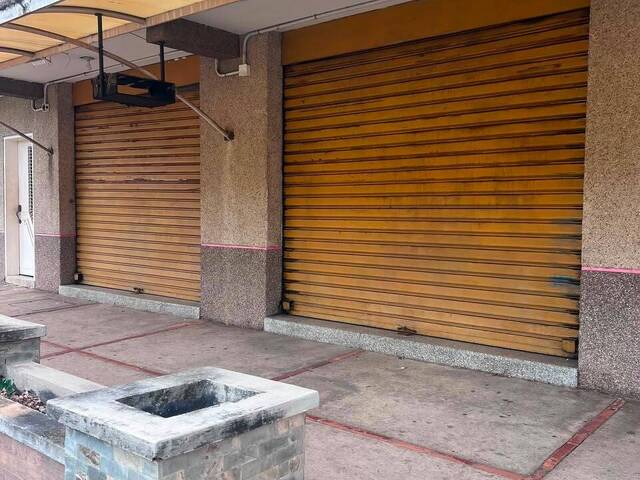 Local / Casa Comercial para Alquiler en  Naguanagua - 5