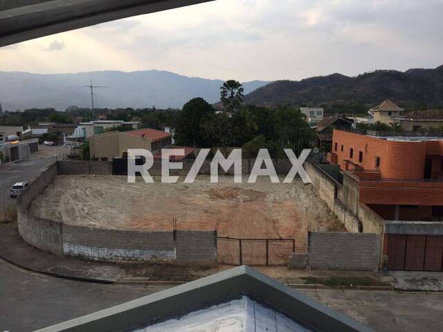 #210326 - Terreno para Venta en Valencia - G