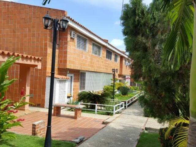 Townhouse para Venta en Valencia - 2