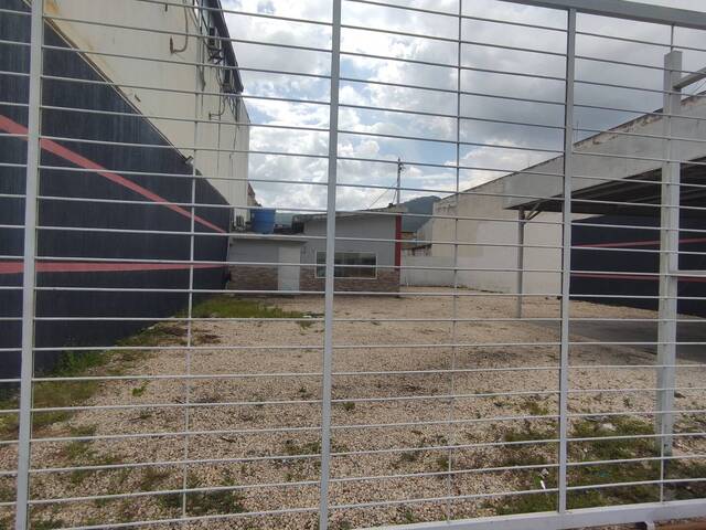 #245808 - Local / Casa Comercial para Alquiler en  Naguanagua - G